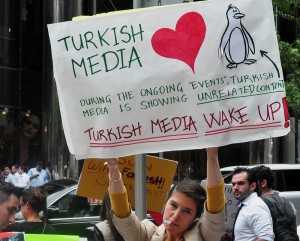 Foto turkish media wake up